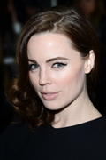 Melissa George - Versace fashion show in Italy 02/22/2013