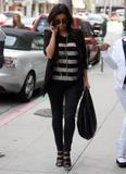 th_80177_kim_kardashian_out_and_about_in_beverly_hills_tikipeter_celebritycity_002_7Original_Resolution4_123_410lo.jpg
