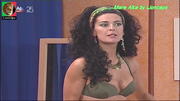 Raquel Loureiro sensual na serie Maré Alta
