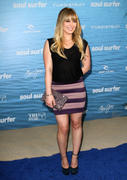 http://img176.imagevenue.com/loc584/th_586065793_Hilary_Duff_at_Soul_Surfer_the_LA_Premiere64_122_584lo.jpg